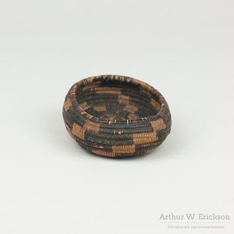 Finely Woven Miniatue Pomo Oval Basket