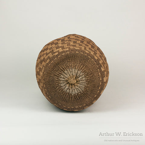 Large 19th Century Plateau Sally Bag