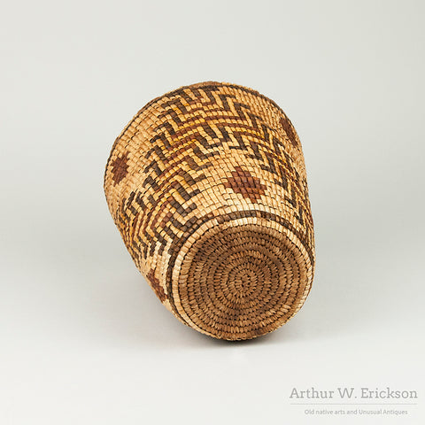 Klickitat Fully Imbricated Huckleberry Basket
