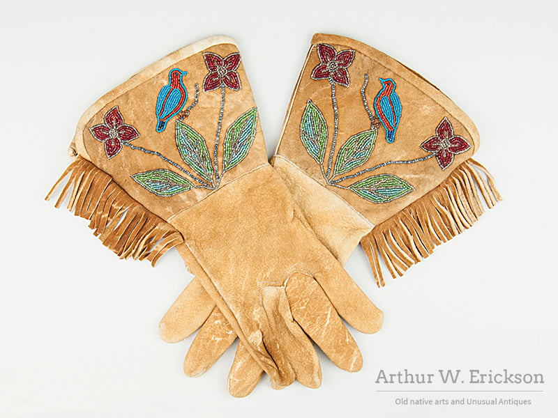Figural Beaded  Plateau Gauntlets