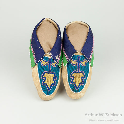Delaware Beaded Moccasins