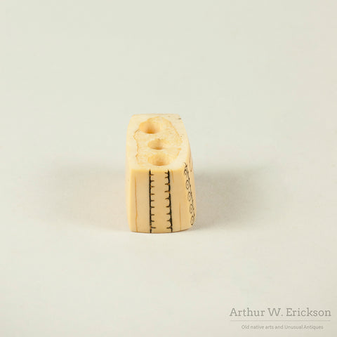 Eskimo Srimshawed Pointing Finger on Ivory