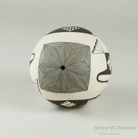 Charmae Shields Natseway Seed Pot