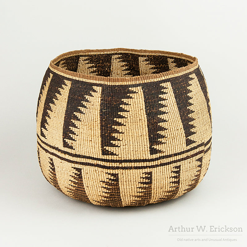 Large Pit River (Ajumawi-Atsugewi) Basket