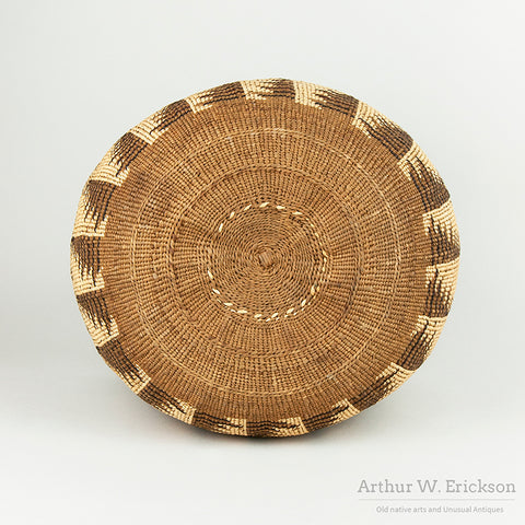 Large Pit River (Ajumawi-Atsugewi) Basket