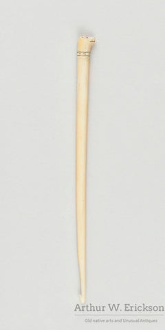 Eskimo Bear Head Crochet Hook