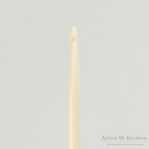 Eskimo Bear Head Crochet Hook