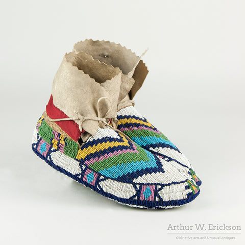 Beautiful Fully Beaded Western Moccasins