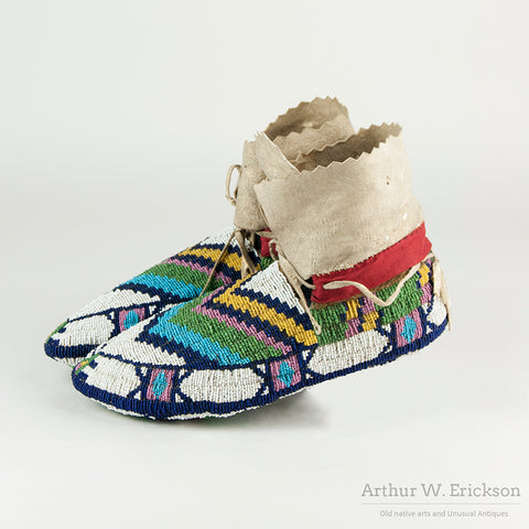 Beautiful Fully Beaded Western Moccasins