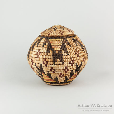 Klickitat Lidded Globular Imbricated Basket