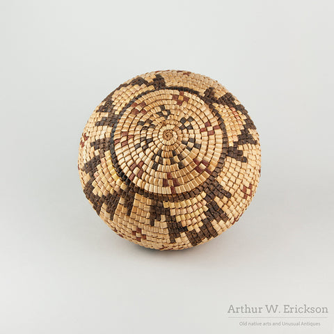 Klickitat Lidded Globular Imbricated Basket
