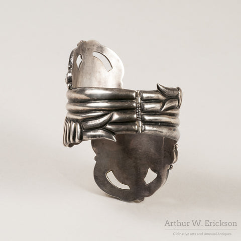 Large Mexican Sterling Silver and Amethyst Shrimp Clamper Bracelet