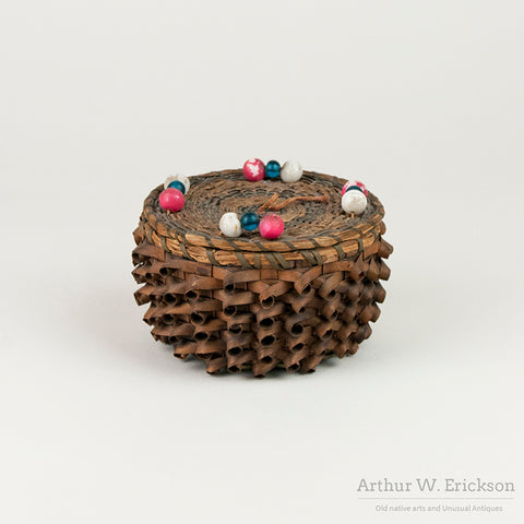 Iroquoian Porcupine Twist Lidded Basket With Beads