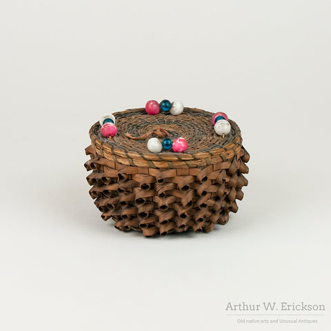 Iroquoian Porcupine Twist Lidded Basket With Beads