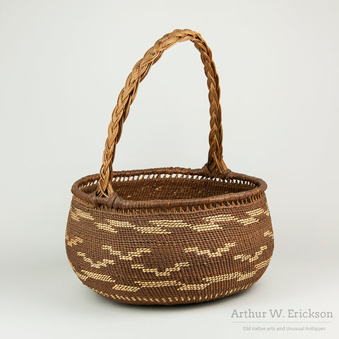 Large Siletz Basket with handle