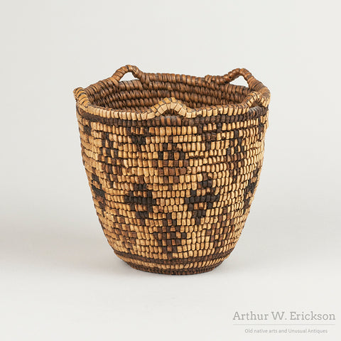 Fully Imbricated Child's Plateau Huckleberry Basket