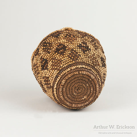 Fully Imbricated Child's Plateau Huckleberry Basket