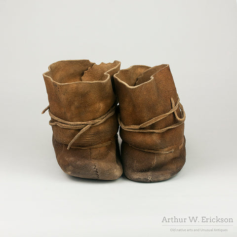 Cree Hightop Embroidered Moccasins