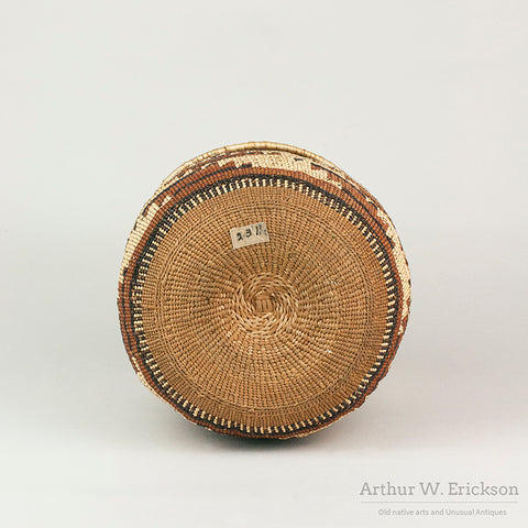 Lower Klamath River Lidded Tobacco Container