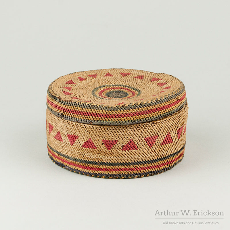 Makah Lidded Basket with Triangle Designs