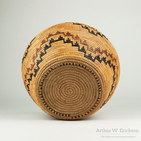 Canadian Salish Full Imbricated Lidded Globular Basket