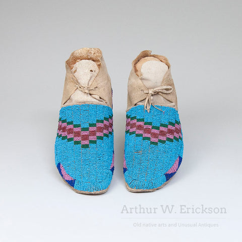 Blackfoot Fully Beaded Moccasins