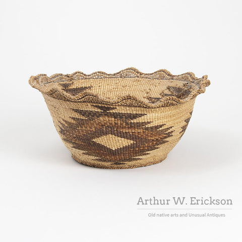 Large Unusual Klamath/ Modoc Basket