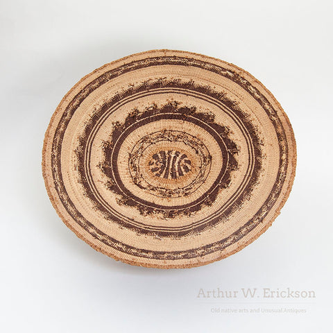 Very Nice Klamath gambling Tray