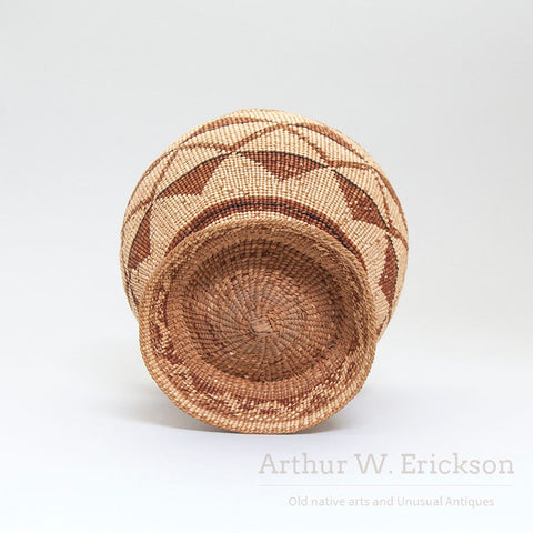 Large Lower Klamath River Pedestal Basket