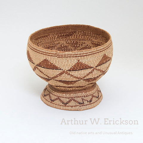 Large Lower Klamath River Pedestal Basket
