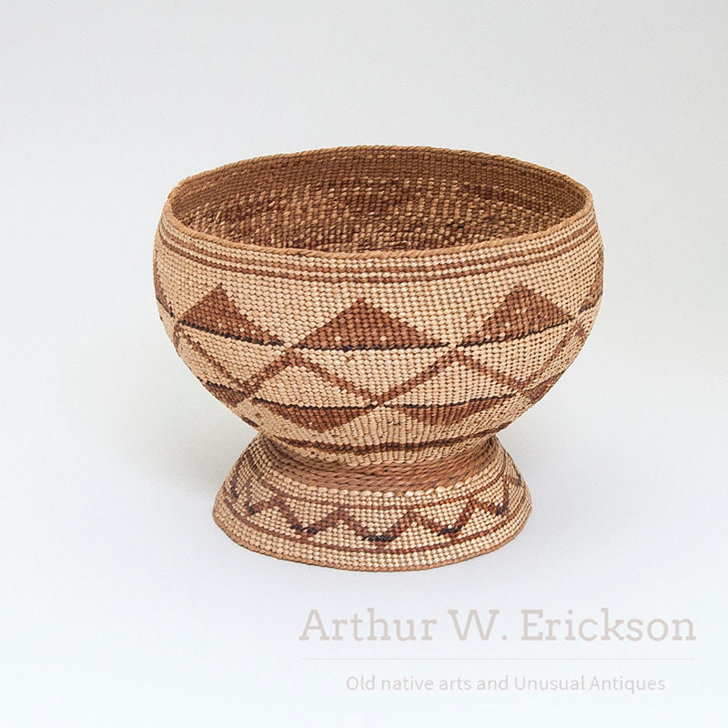 Large Lower Klamath River Pedestal Basket