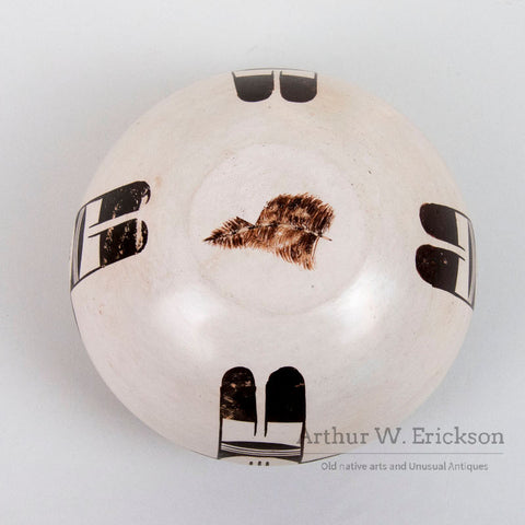 Hopi Jar by Helen Naha "Featherwoman" (1922-1993)
