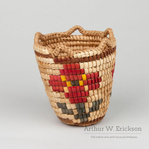 Klickitat Child's Huckleberry Basket with Red Flower Design
