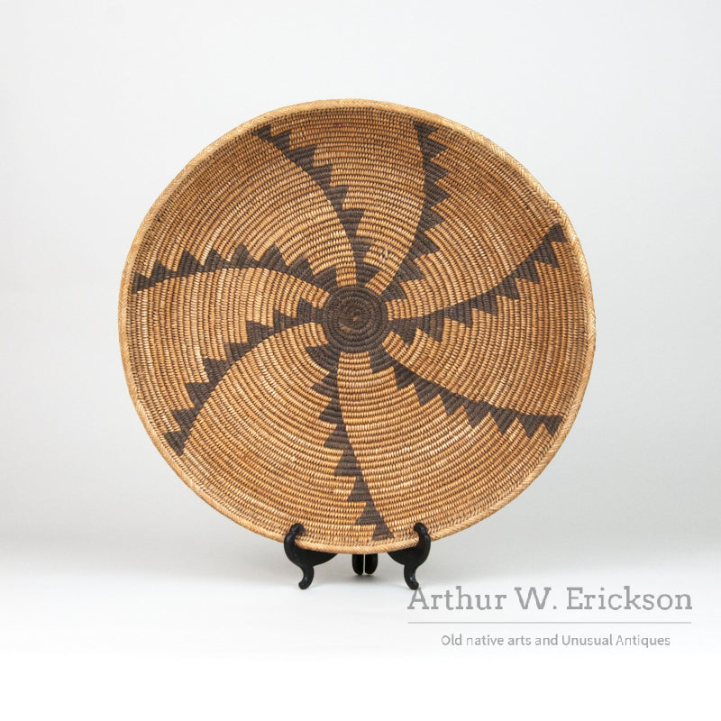 Large Havasupai Coiled Basketry Tray