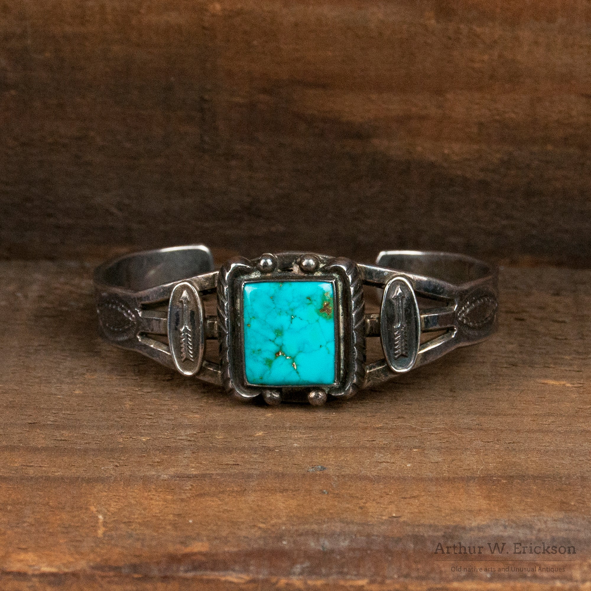 Fred Peshlakai 1940's Single Stone Bracelet