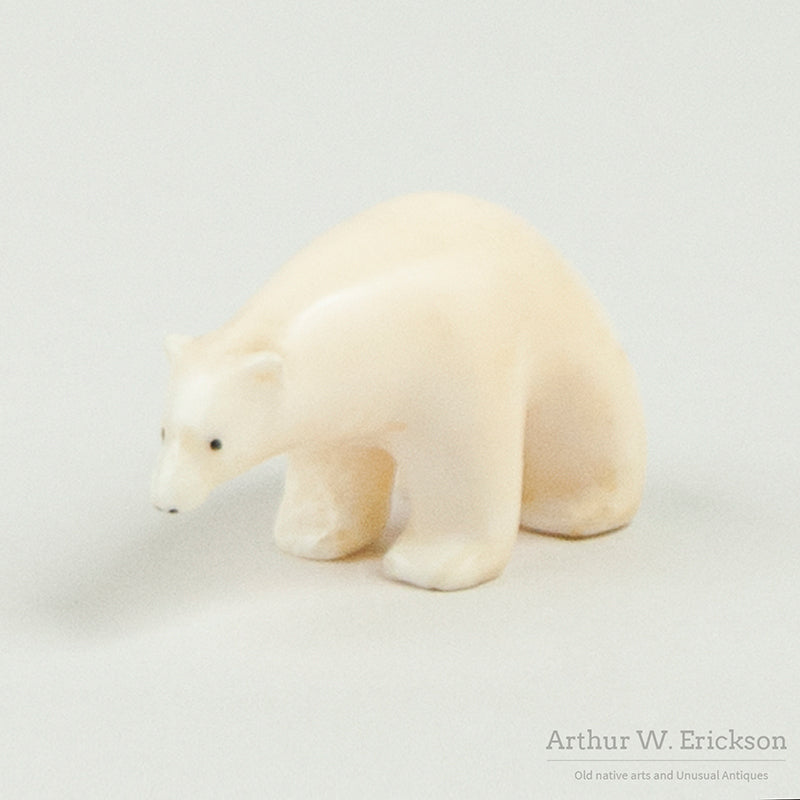 Small Eskimo Polar Bear Carving