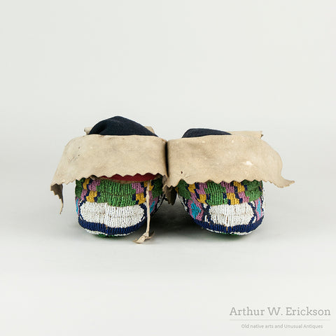 Beautiful Fully Beaded Western Moccasins