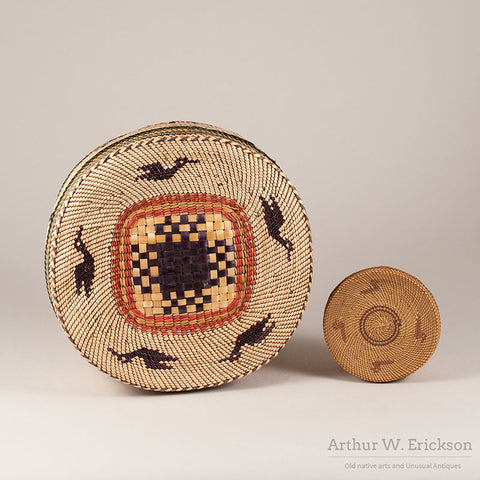 Large Makah Lidded basket with Birds