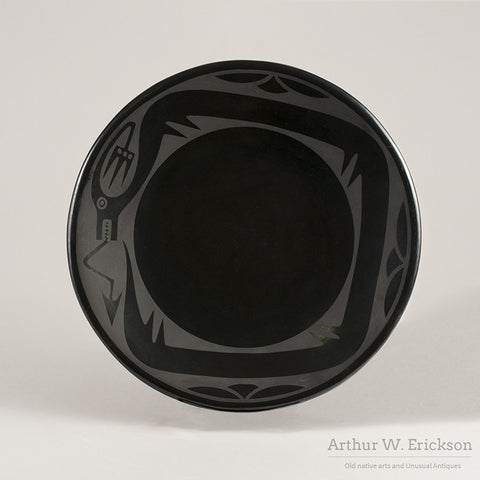 Maria / Popovi Black-on-Black Plate with Avanyu design