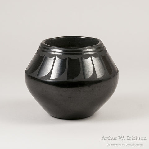 Maria and Julian San Ildefonso Pottery Jar - Arthur W. Erickson - 3